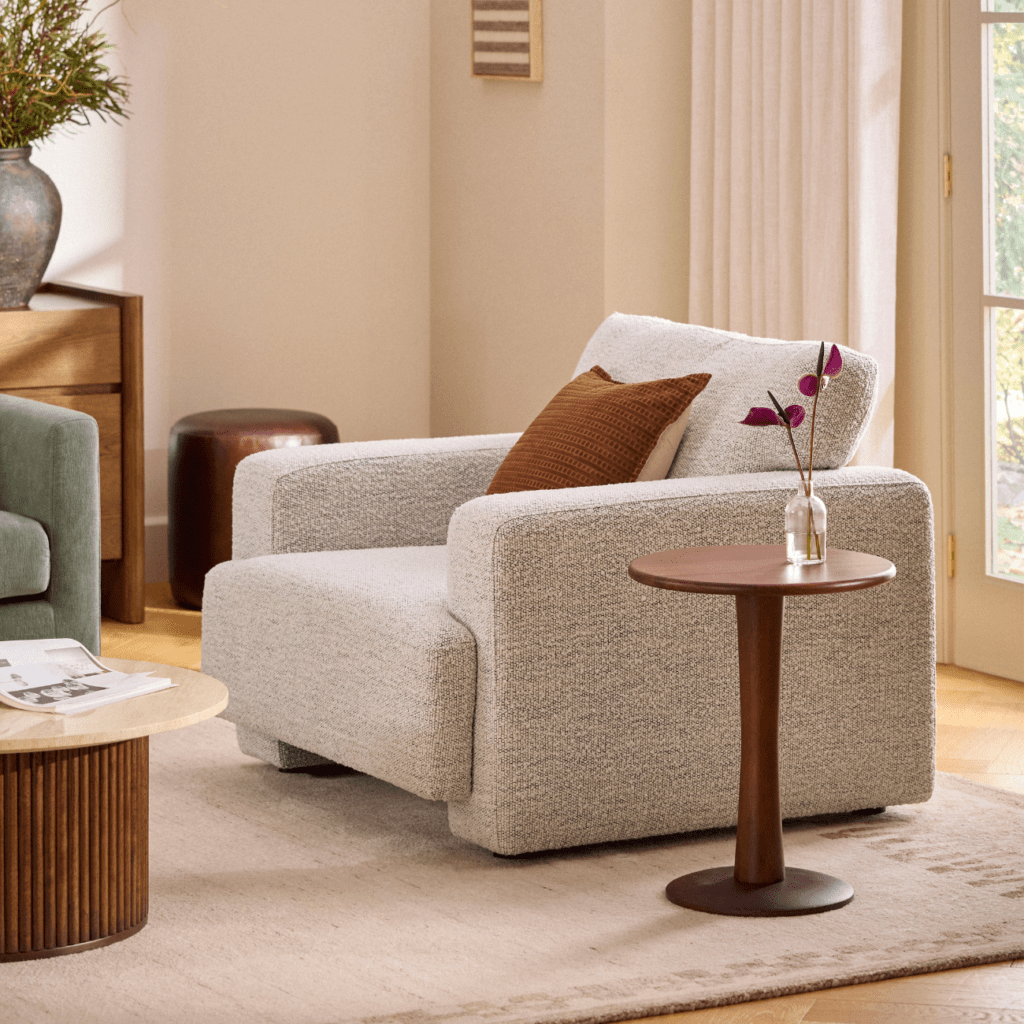 accent chairs for small spaces