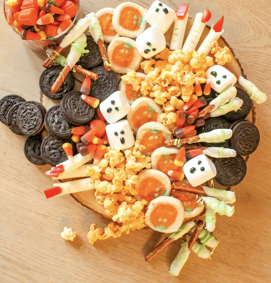 Insanely Cute Halloween Charcuterie Board For Spooky Season - Mozie