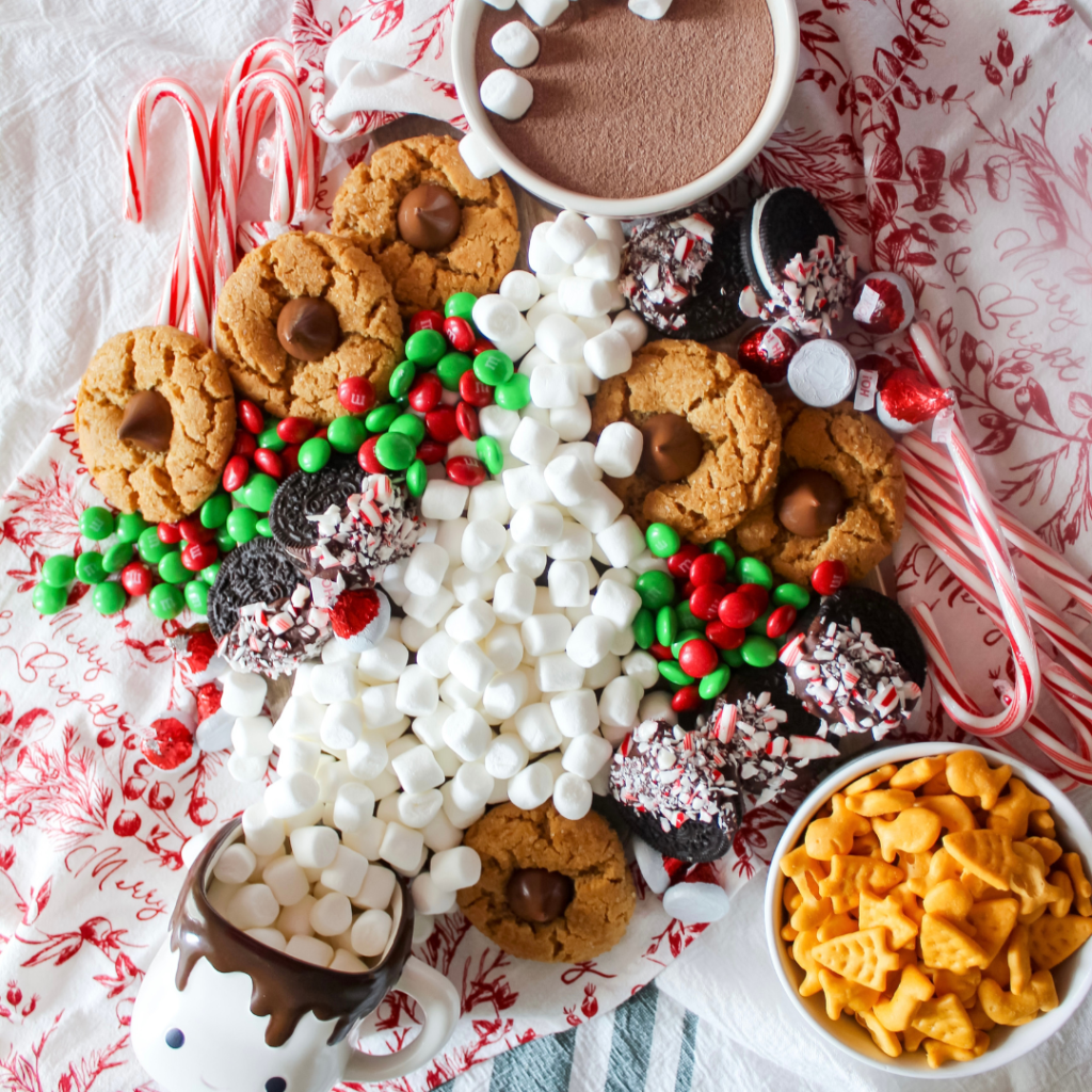 Christmas Charcuterie Board That’ll Sleigh the Holidays - Mozie