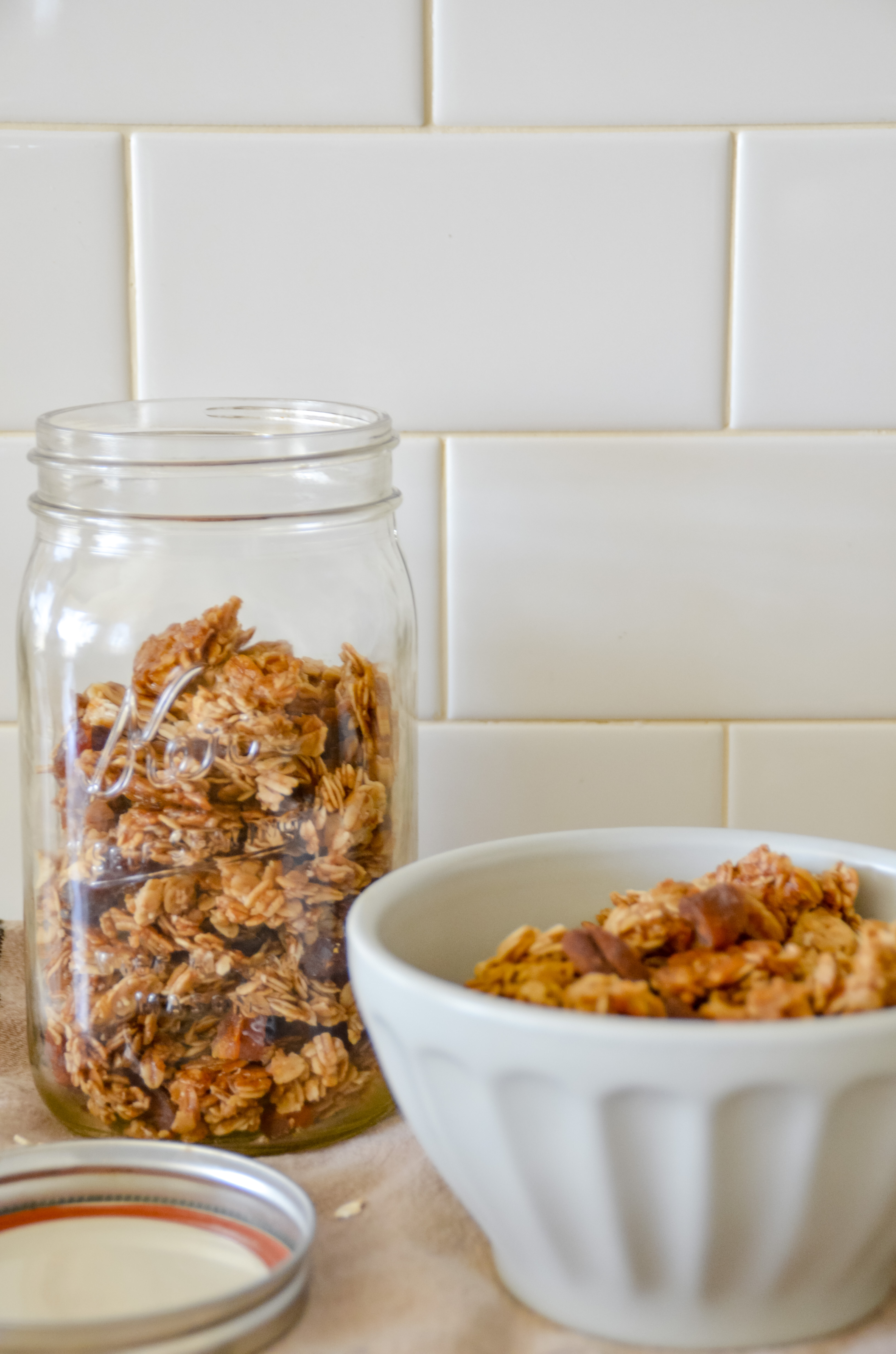 Spiced Maple Apricot Granola with Big Chunks Mozie
