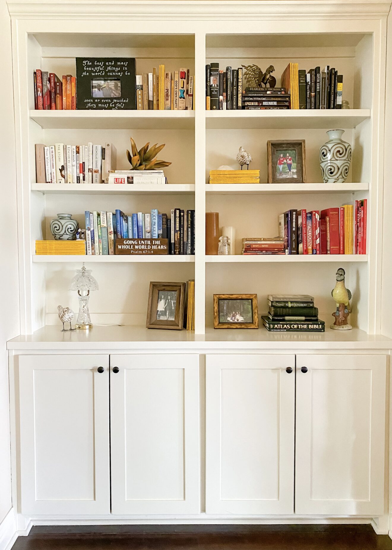 How to Style Bookshelves: Our Top 5 Tips to Style Bookshelves