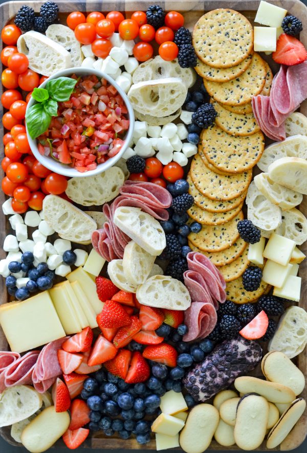 The Best 4th of July Charcuterie Board for a Crowd - Mozie