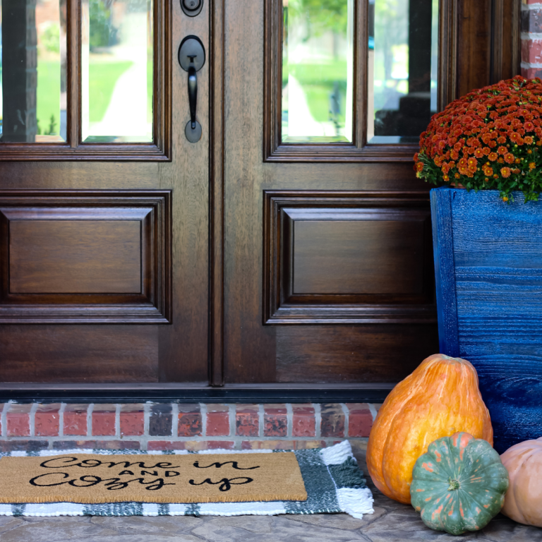 Simple Fall Decor for Small Front Porch 2022