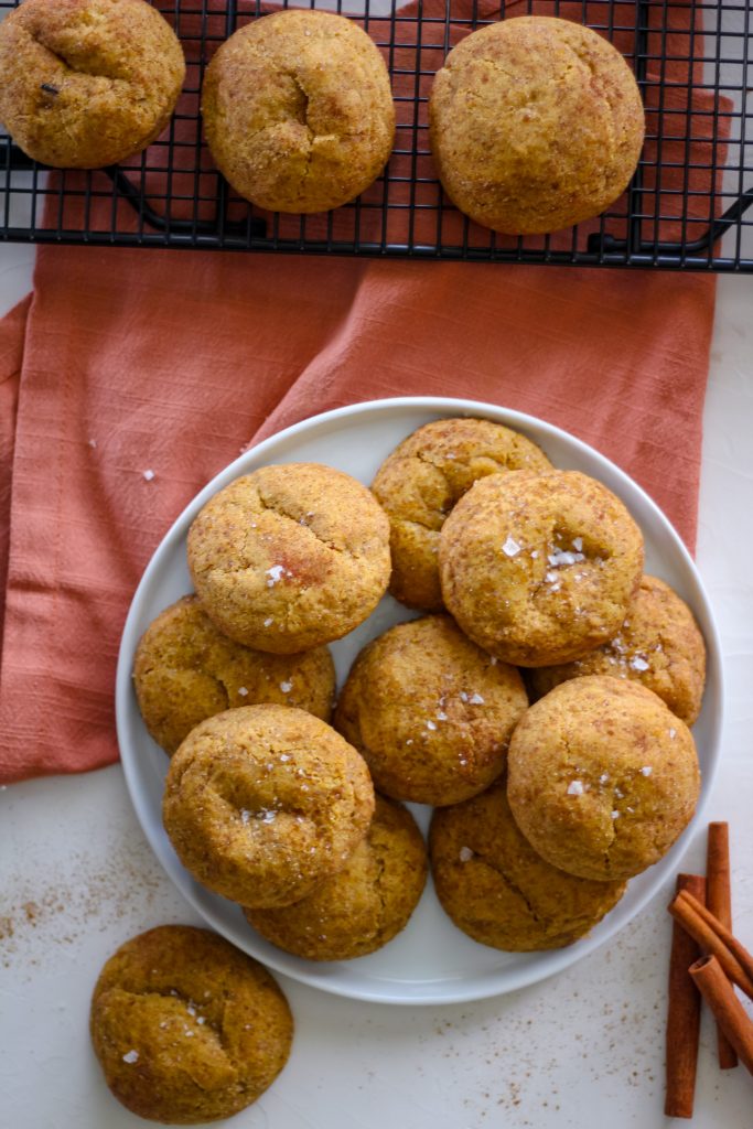 soft and chewy pumpkin spice cookies