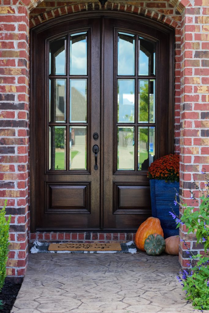 Simple Fall Decor for Small Front Porch 2022