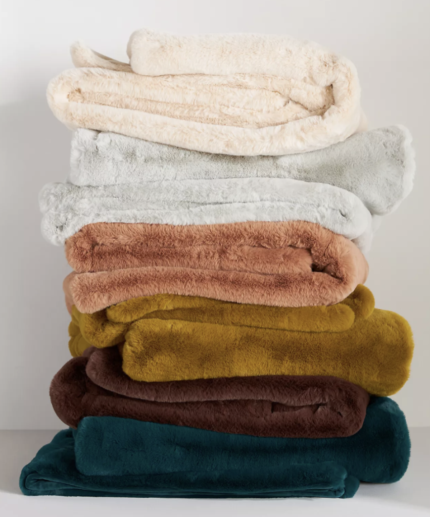Best Cozy Throw Blankets
