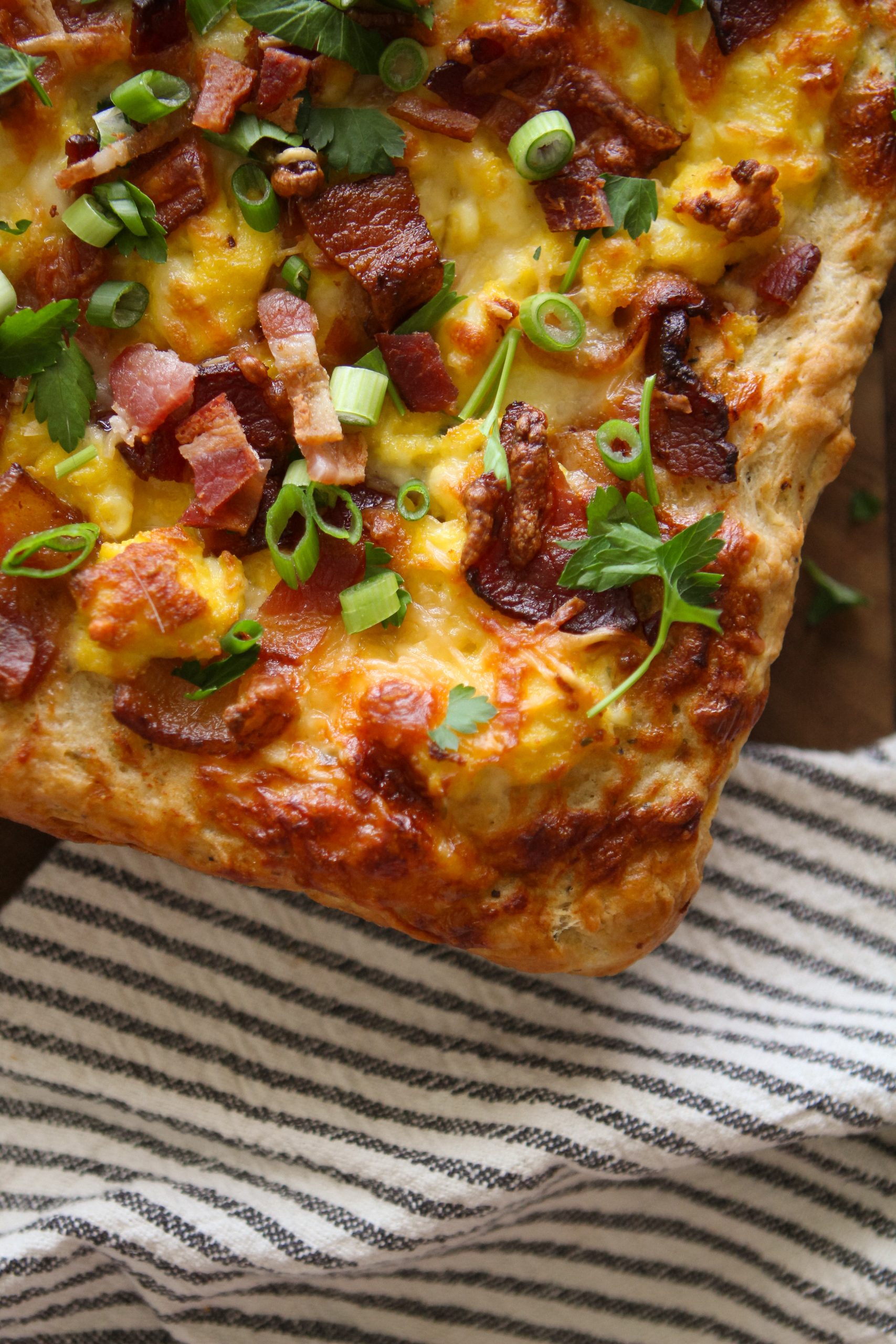 The Best Deep Dish Breakfast Pizza