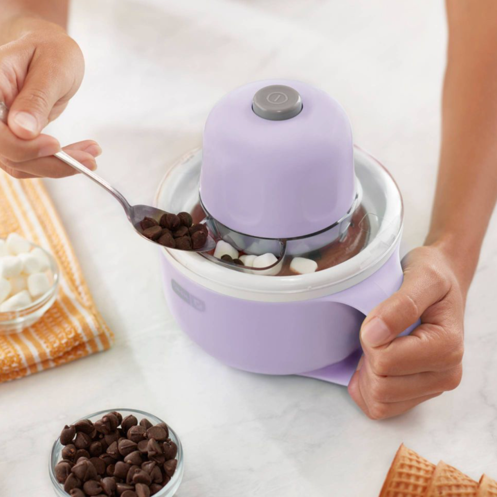 21+ Unique White Elephant Gift Ideas 25 and Under Mozie