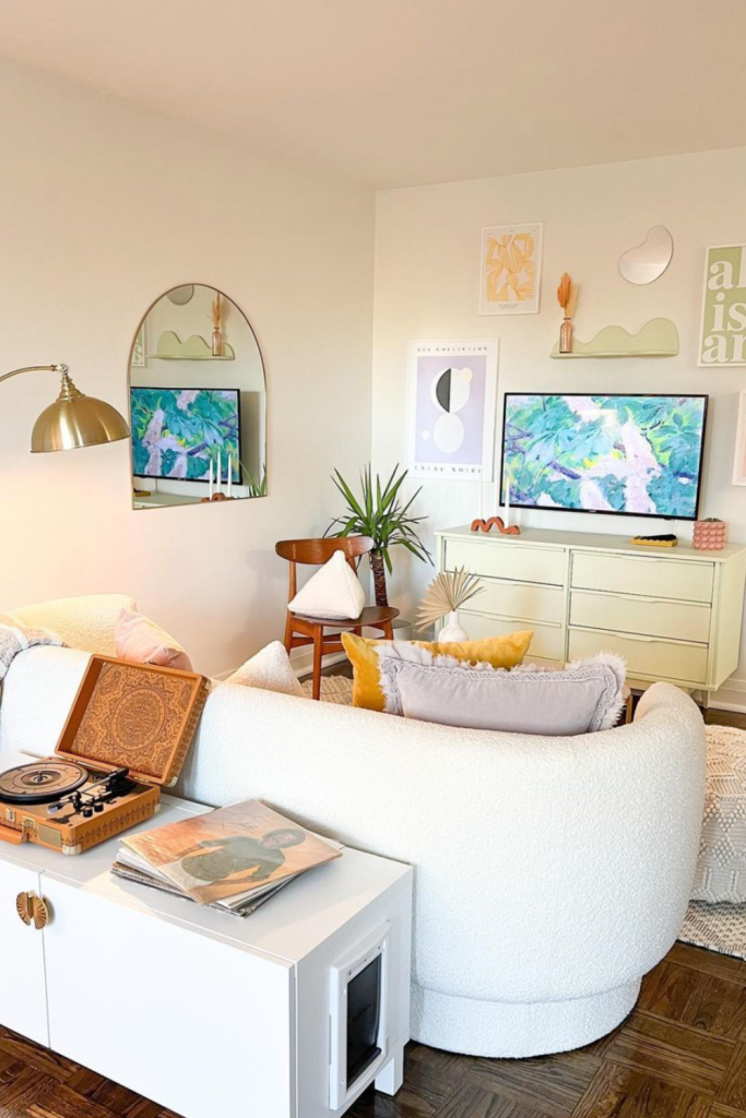 How to Make a Small Room Look Bigger - 5 Hacks You Need to Know
