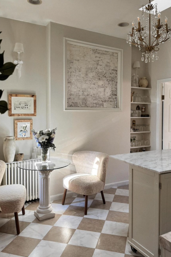 How to Make a Small Room Look Bigger - 5 Hacks You Need to Know