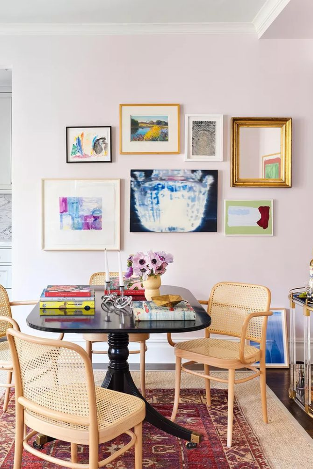 Easy Ways to Make a Dining Area in a Small Space