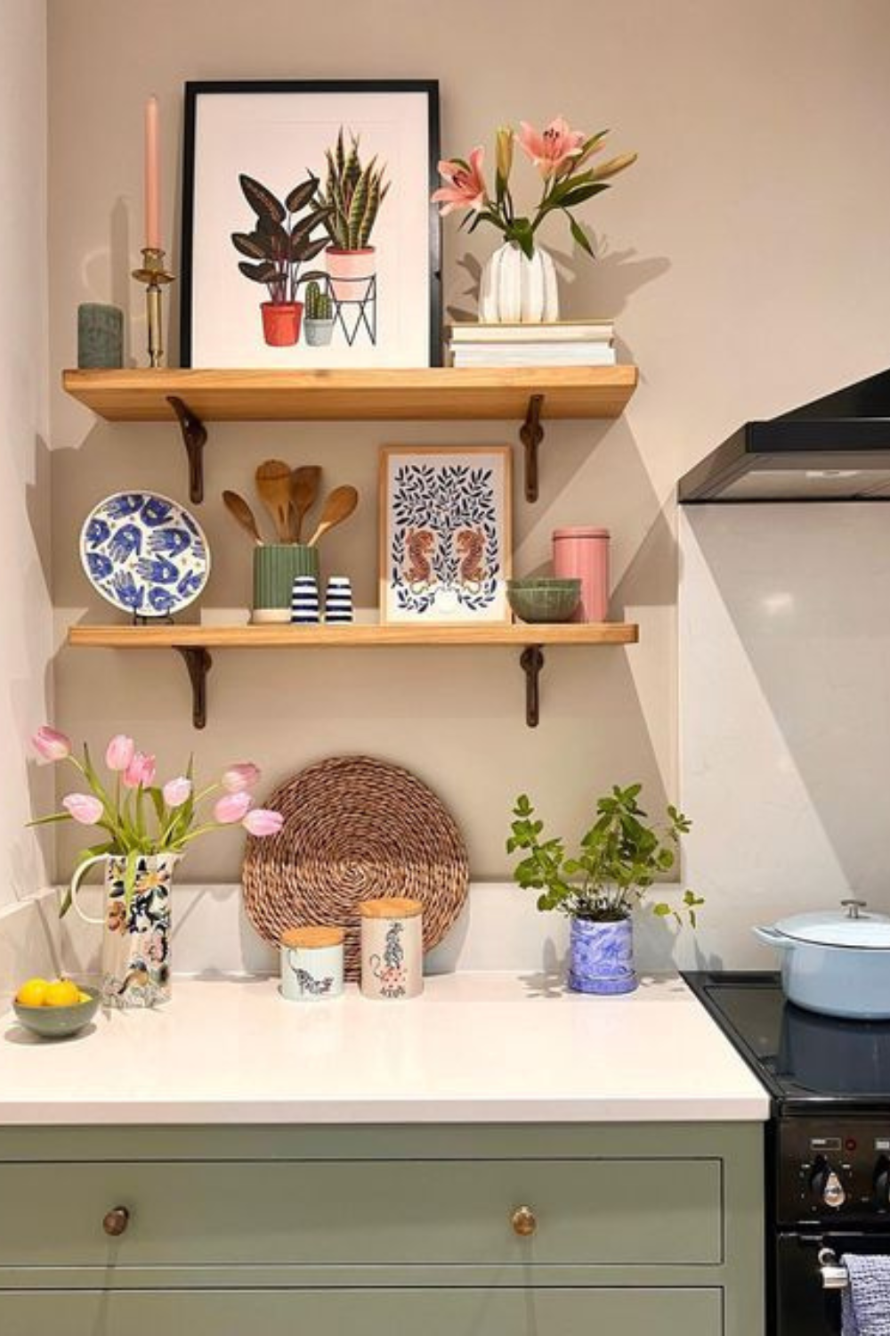 Renter-Friendly Ways to Create the Colorful Eclectic Kitchen