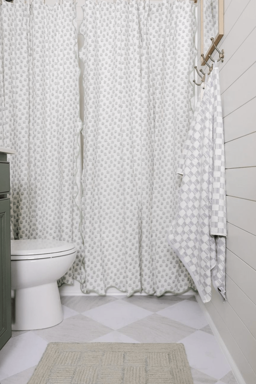 Our 8 Favorite Ways to Remodel a Bathroom on a Budget - Mozie
