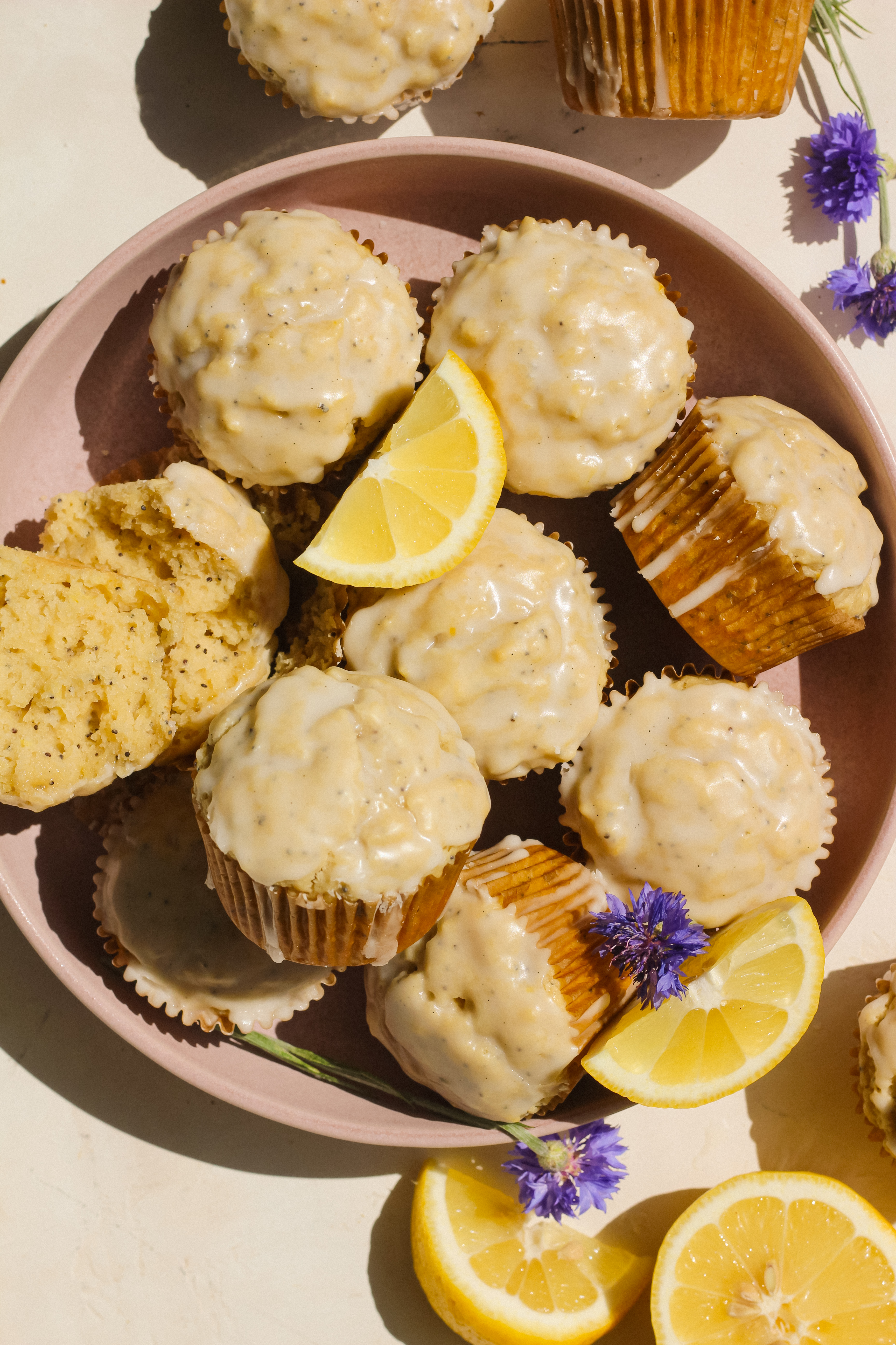 Bakery-Style Lemon Poppyseed Muffins