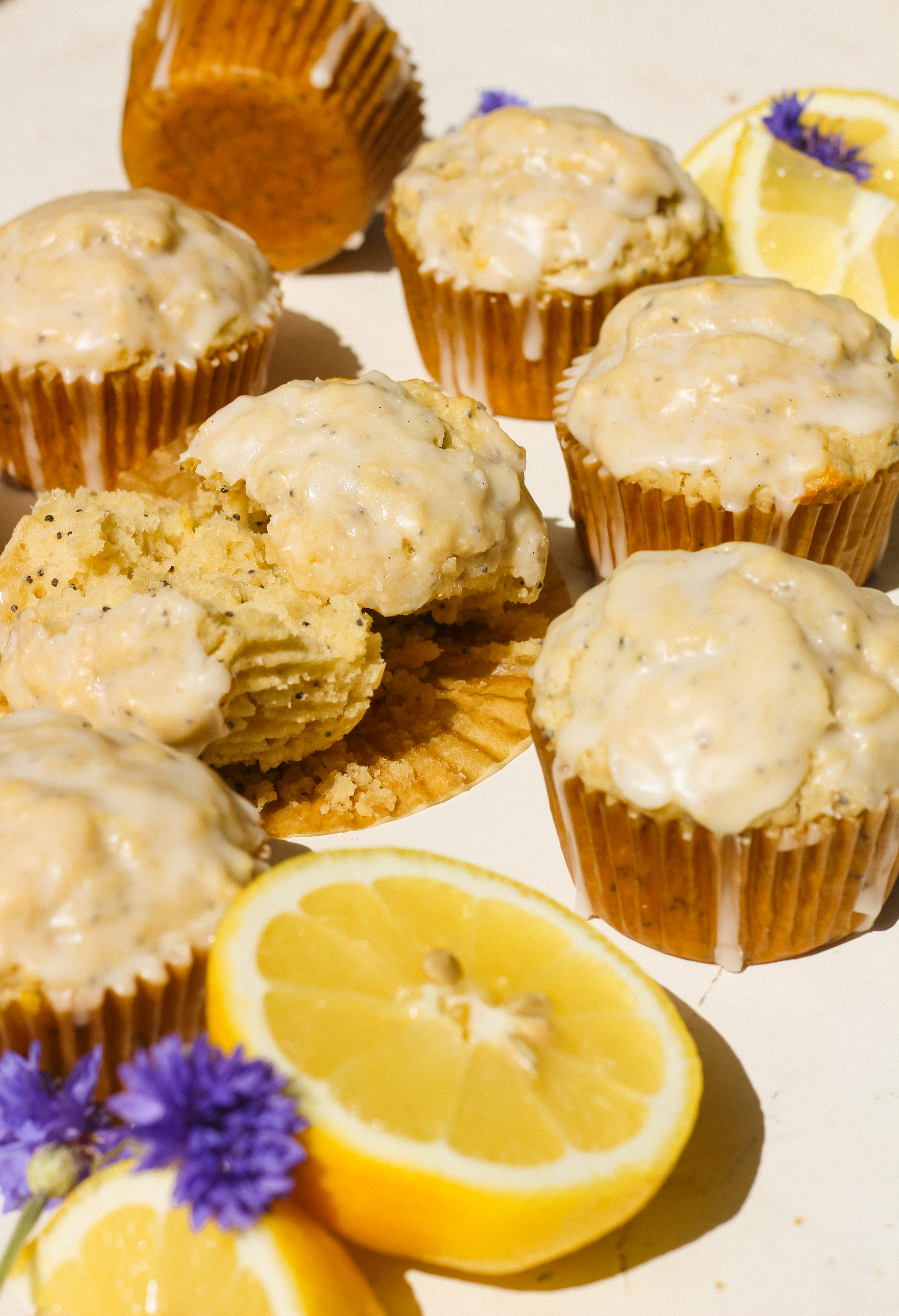 Bakery-Style Lemon Poppyseed Muffins