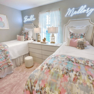 6 Cute Dorm Bedding Color Schemes to Create an Aesthetic Room