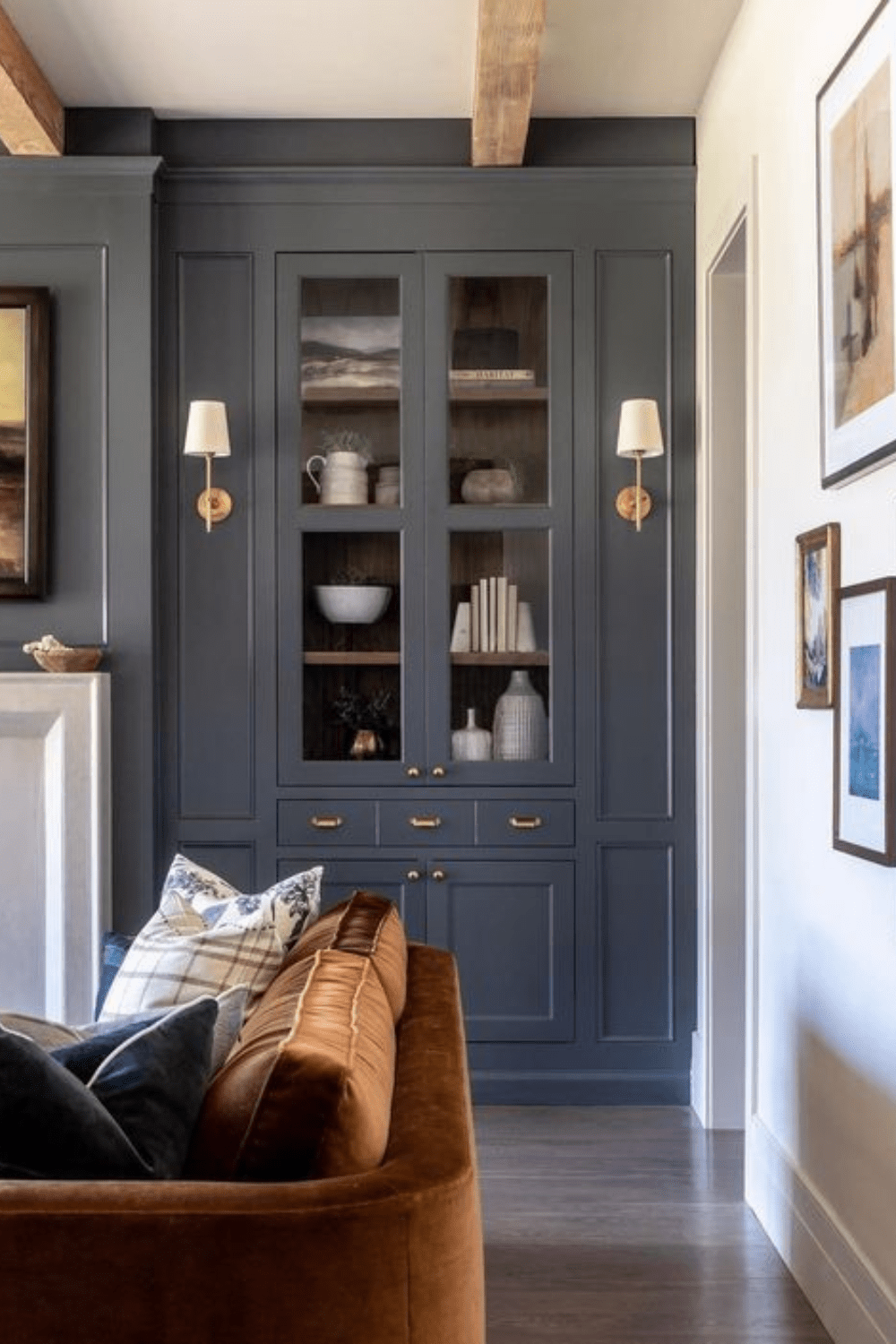 Living Room Built In Bookshelf Ideas