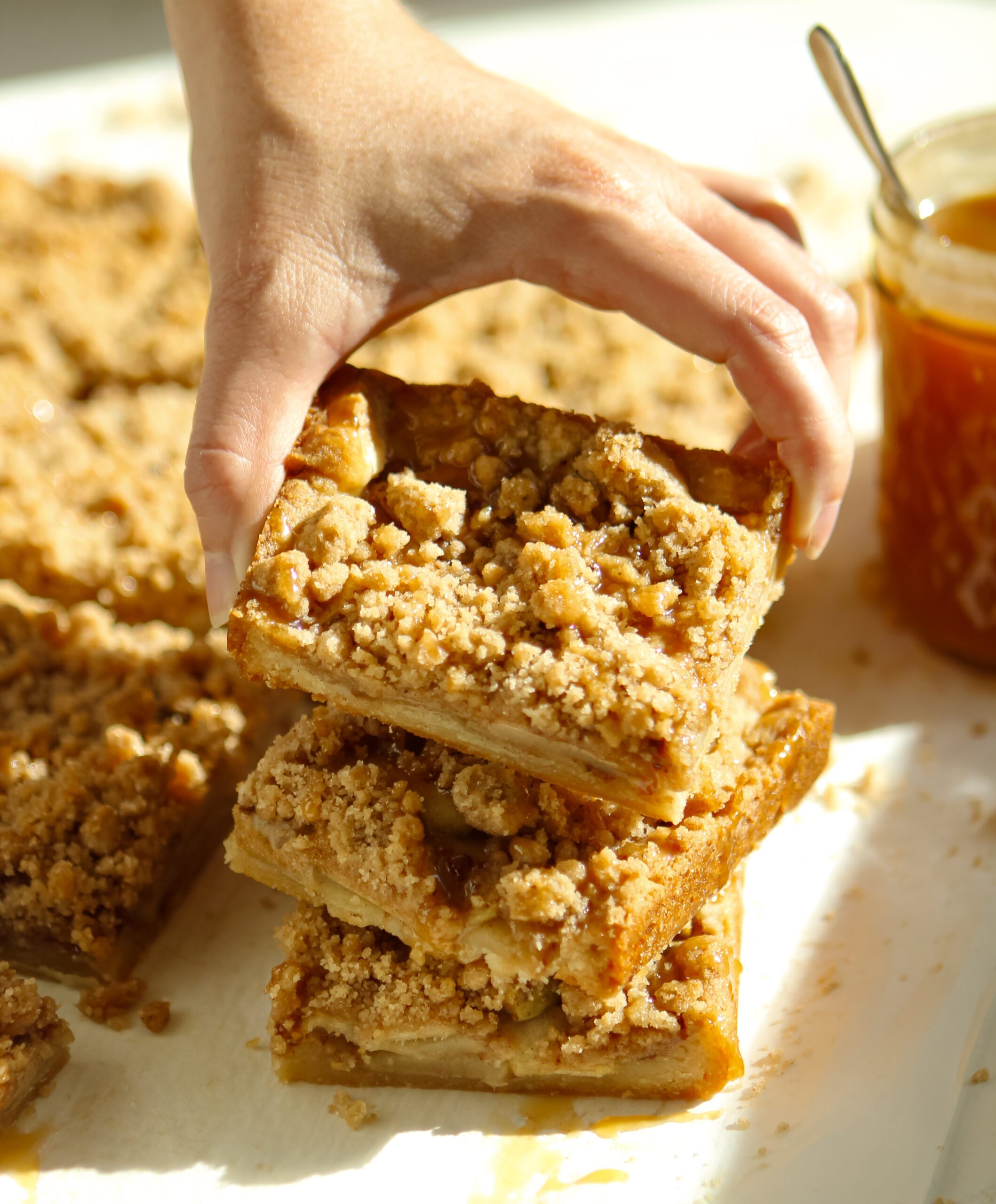 caramel apple dessert bars