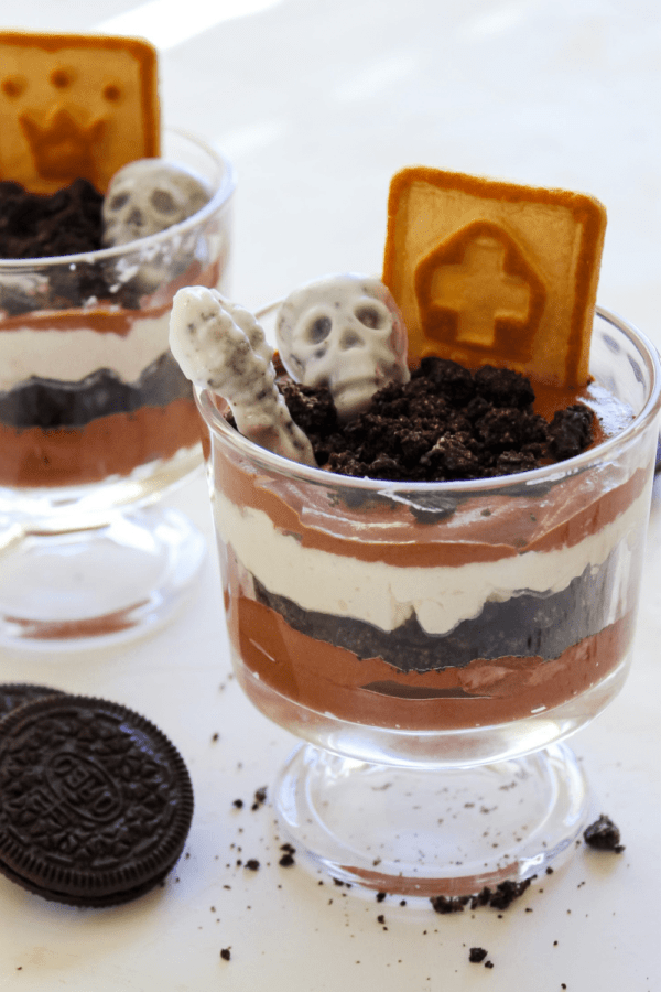 16 Easy Halloween Party Foods for a Spook-tacular Event - Mozie