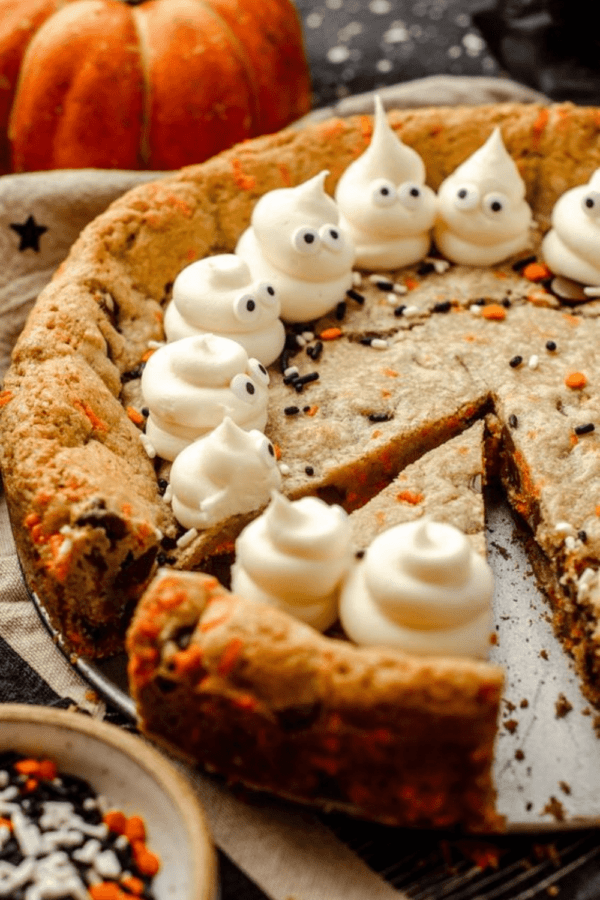 16 Easy Halloween Party Foods for a Spook-tacular Event - Mozie