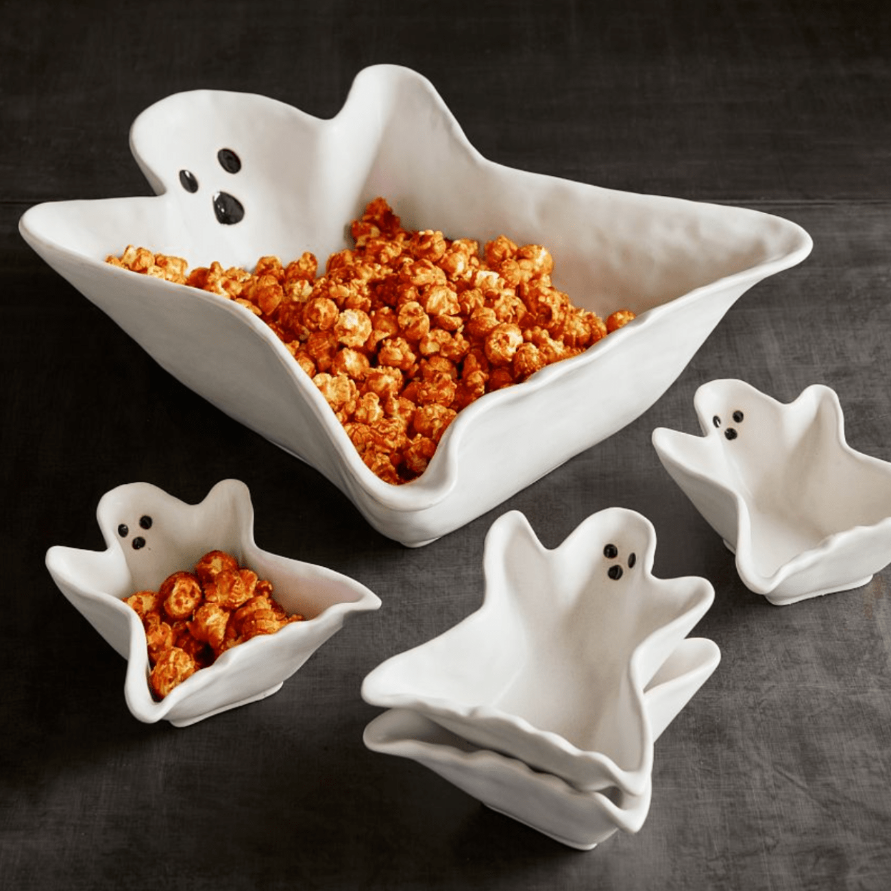 16 Easy Halloween Party Foods for a Spook-tacular Event - Mozie