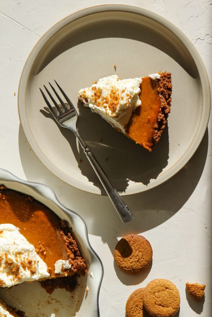 pumpkin pie with gingersnap crust