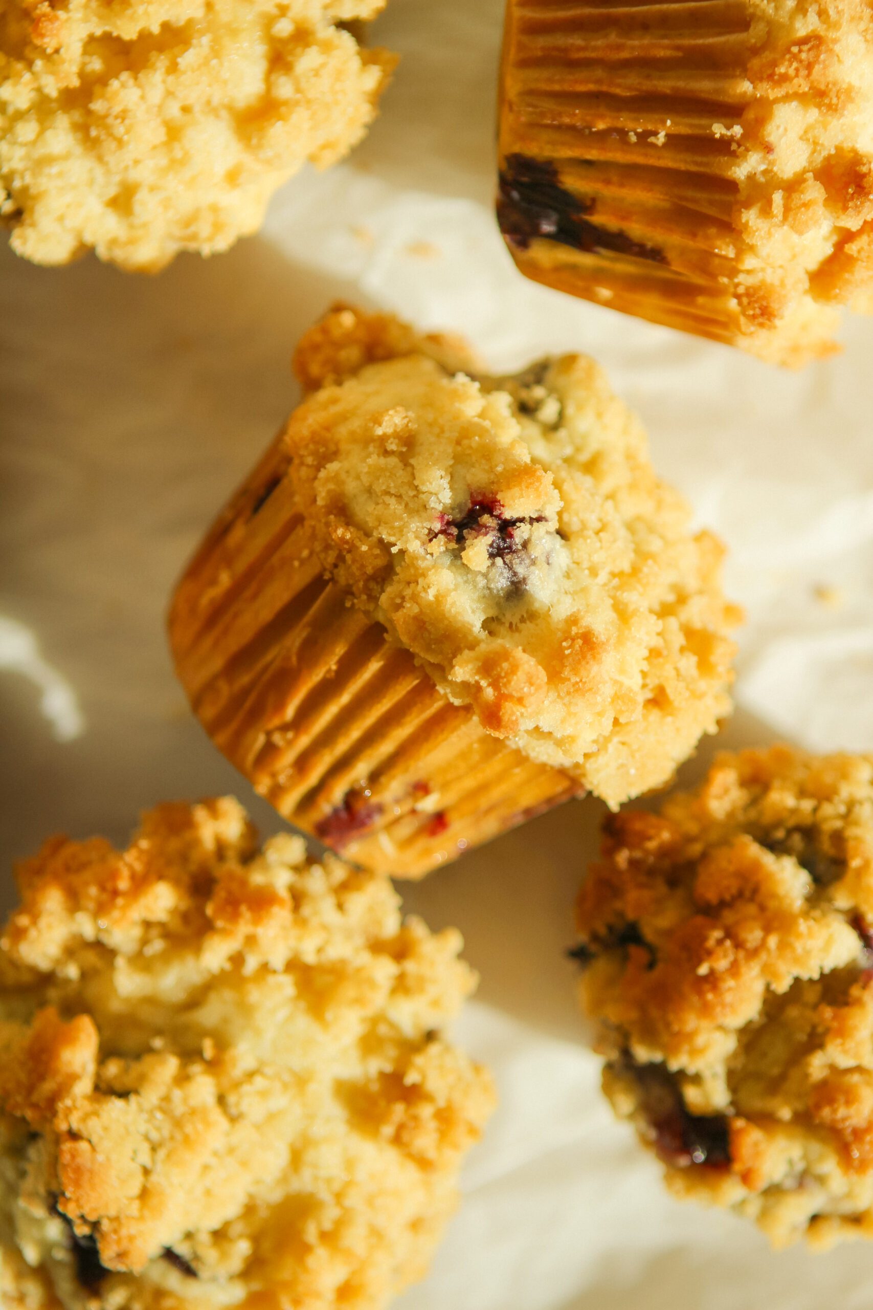 bakery-style blueberry streusel muffins