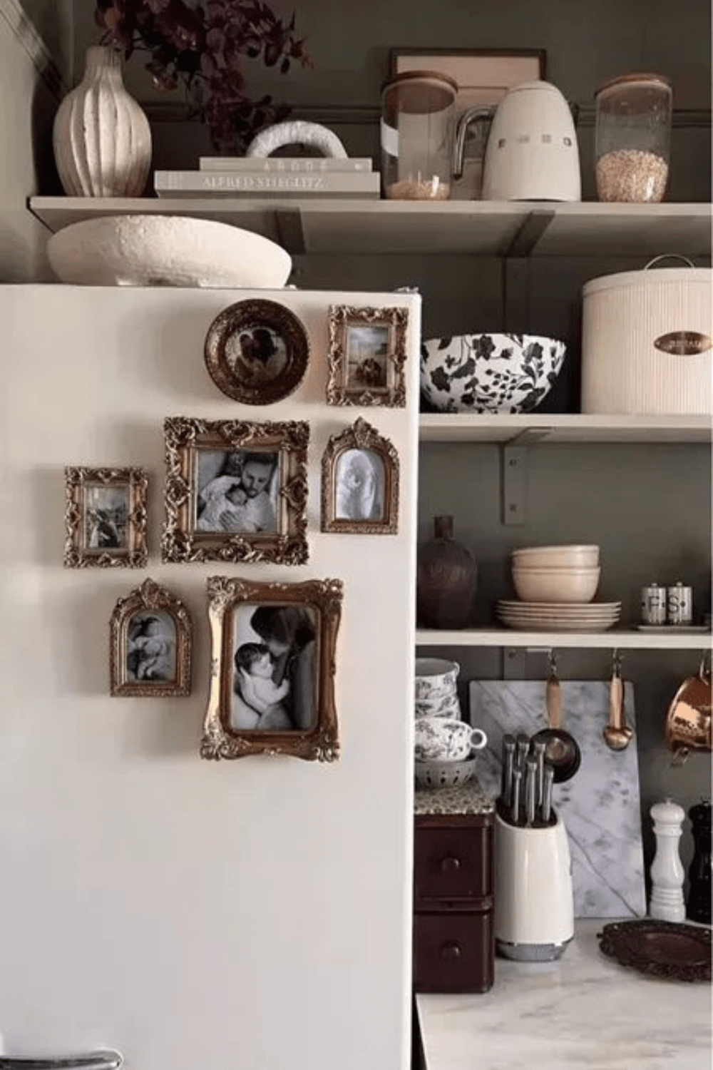 Picture of 12 Gorgeous Vintage-Inspired Home Decor Ideas That Give Anything But ...