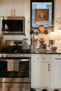 12 Gorgeous Vintage-Inspired Home Decor Ideas That Give Anything But