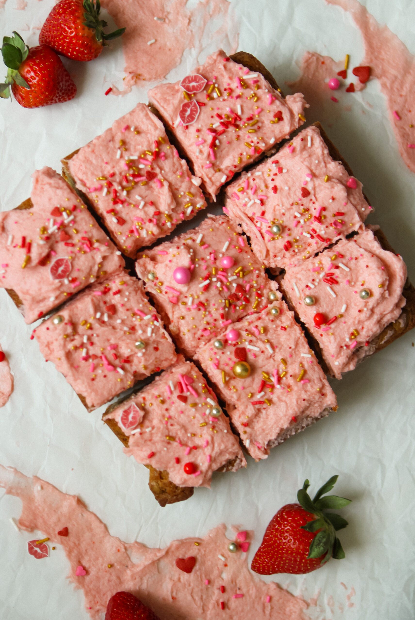 strawberry white chocolate blondies