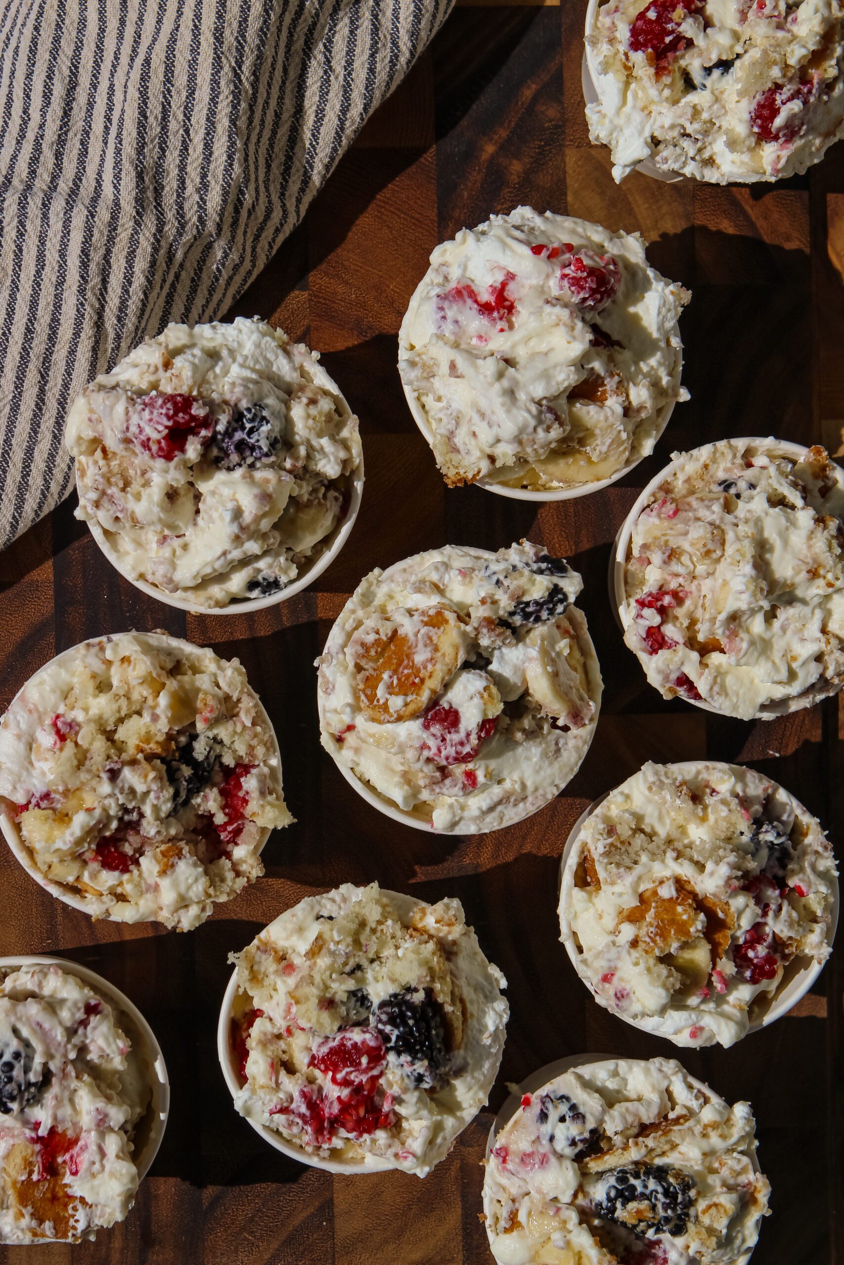 mixed berry banana pudding