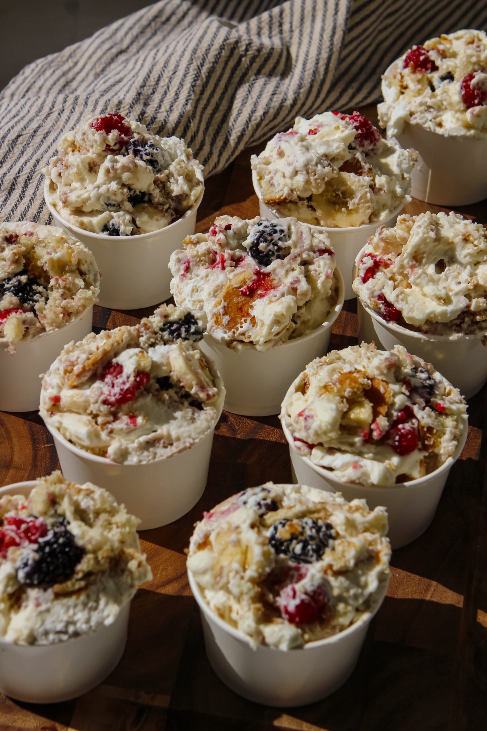 mixed berry banana pudding