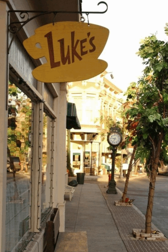 how to have a gilmore girls fall