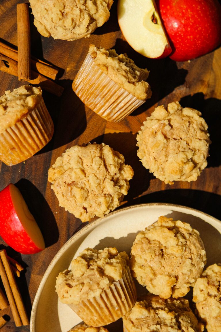 Cinnamon Apple Crumb Muffins