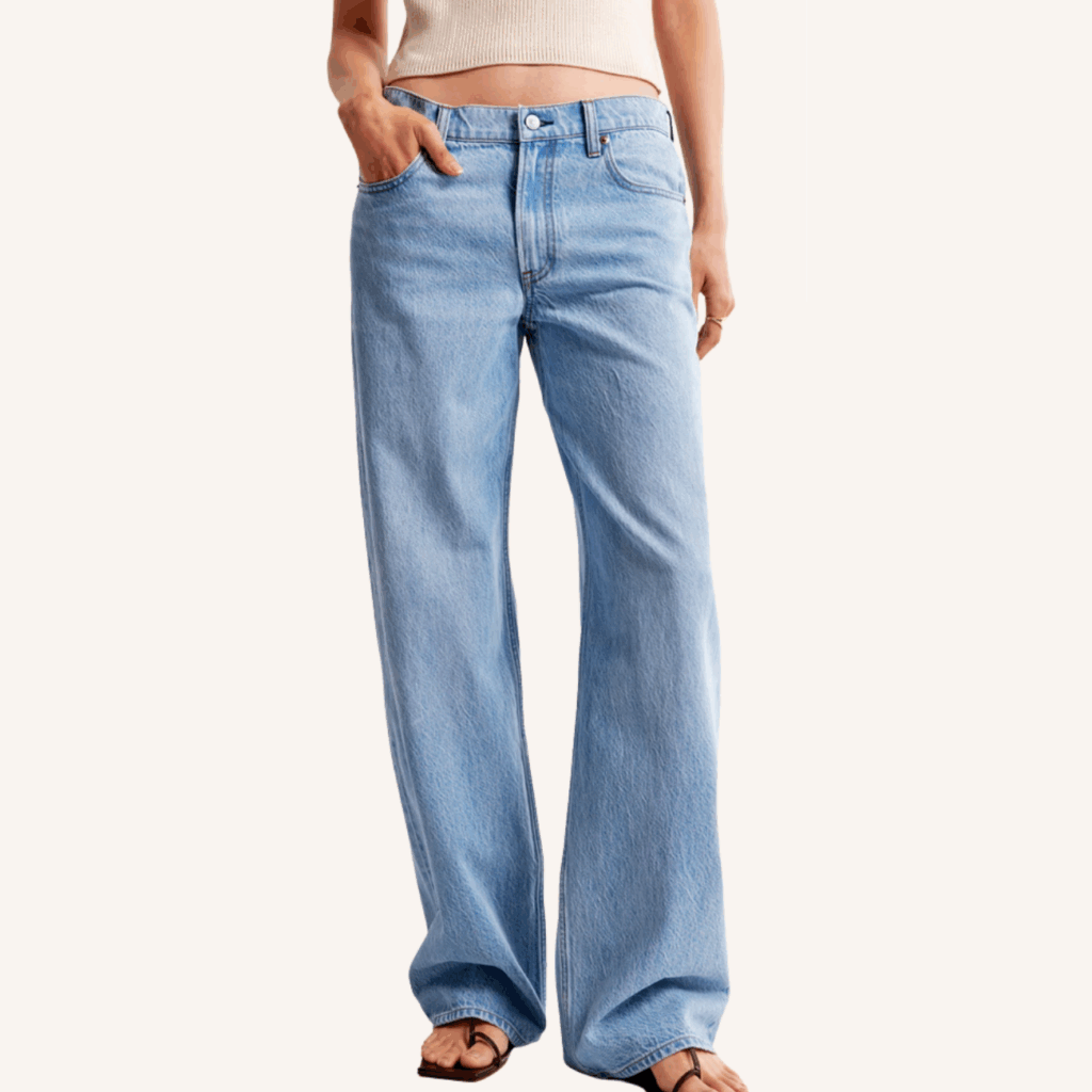 ways to wear baggy jeans