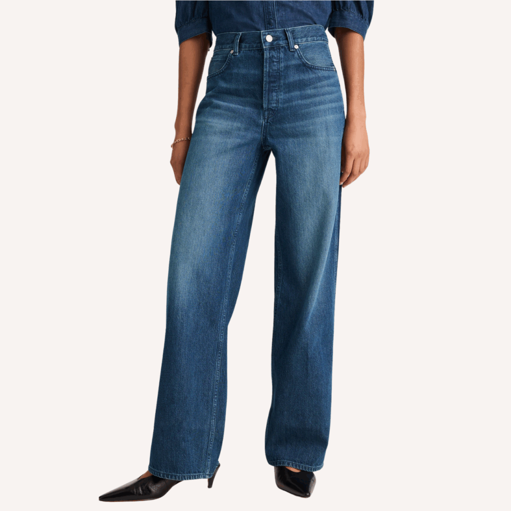 ways to wear baggy jeans