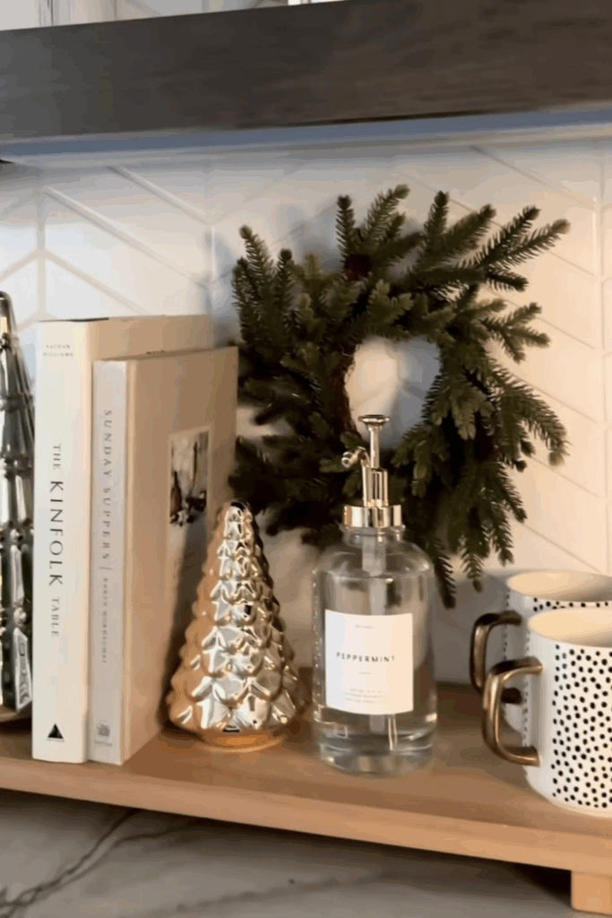 christmas kitchen counter decor ideas