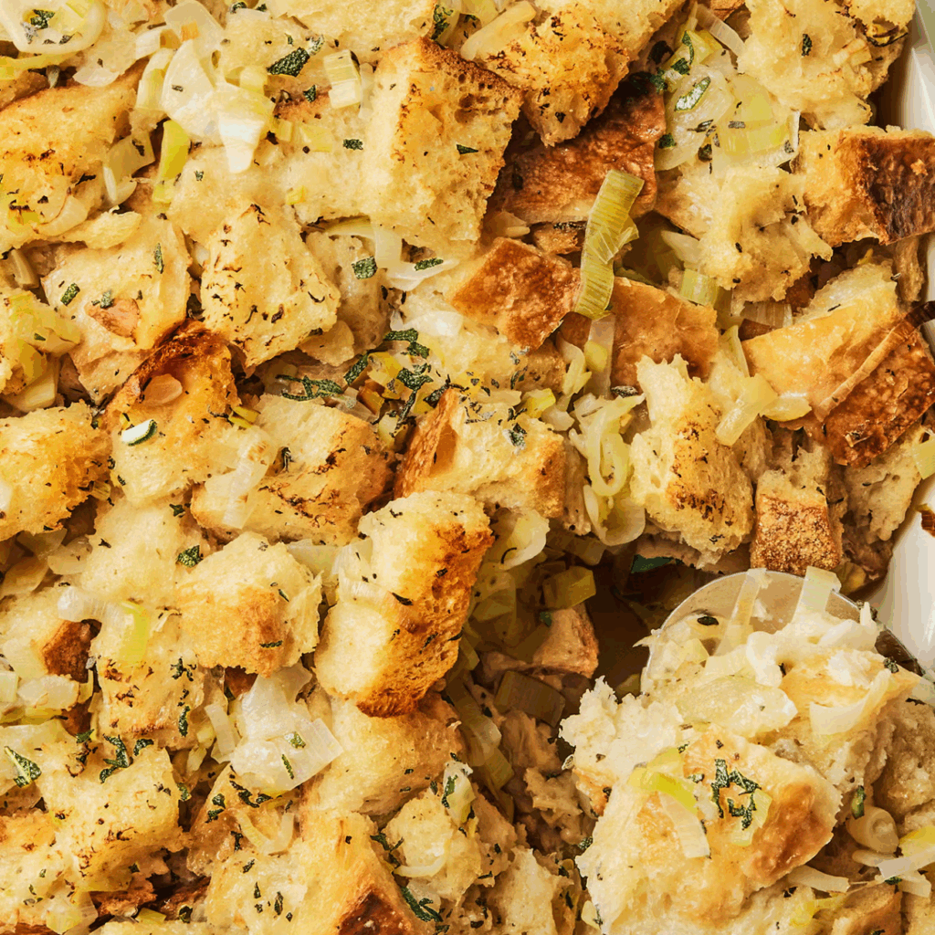 how to host a nostalgic thanksgiving