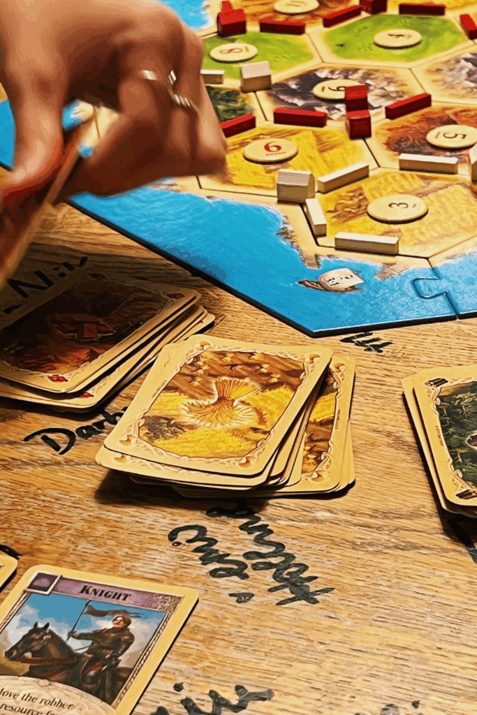 how to host a nostalgic thanksgiving