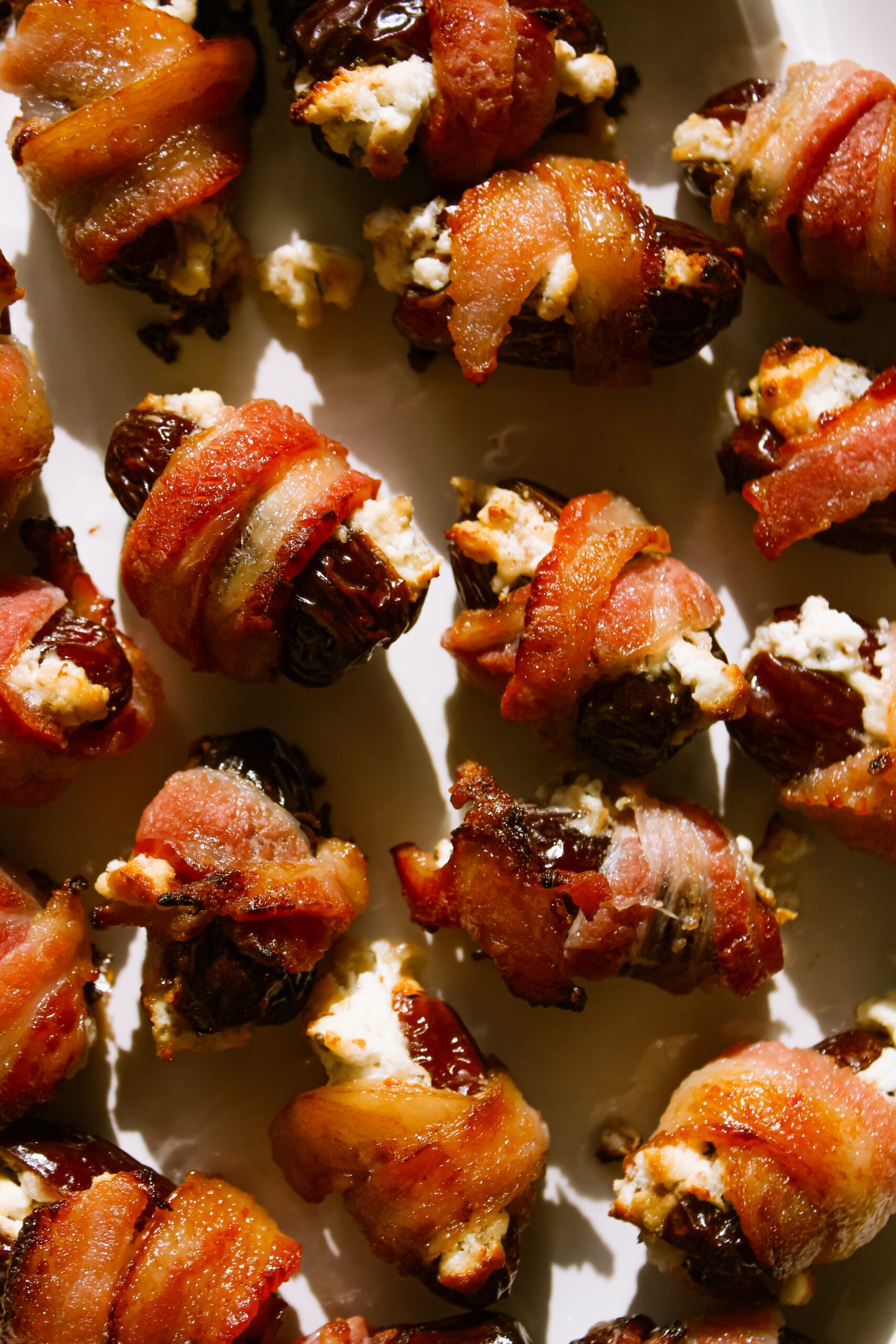 bacon-wrapped goat cheese stuffed dates