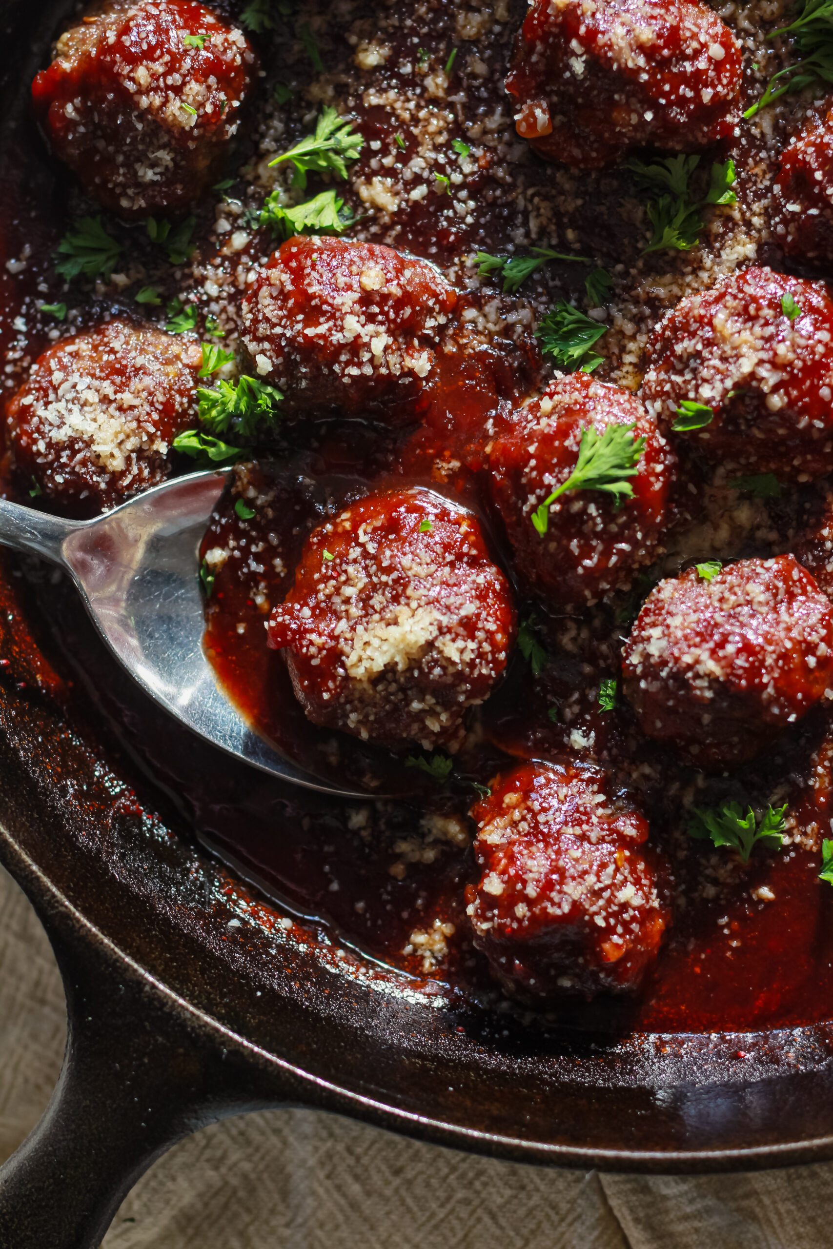 red wine cranberry meatballs