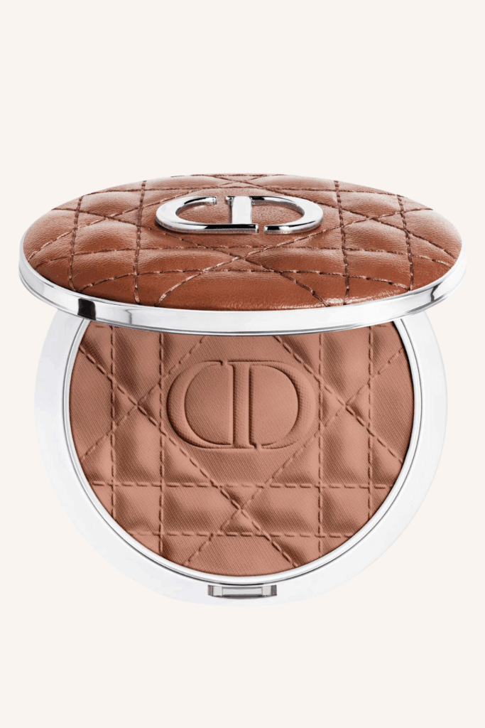 hot christmas makeup looks