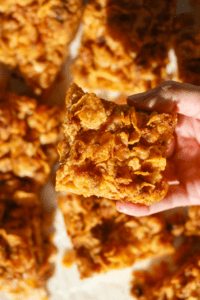 butterscotch cornflake blondie