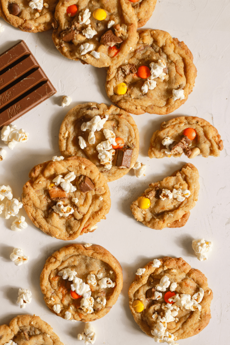 Blockbuster Movie Candy Cookies - Mozie