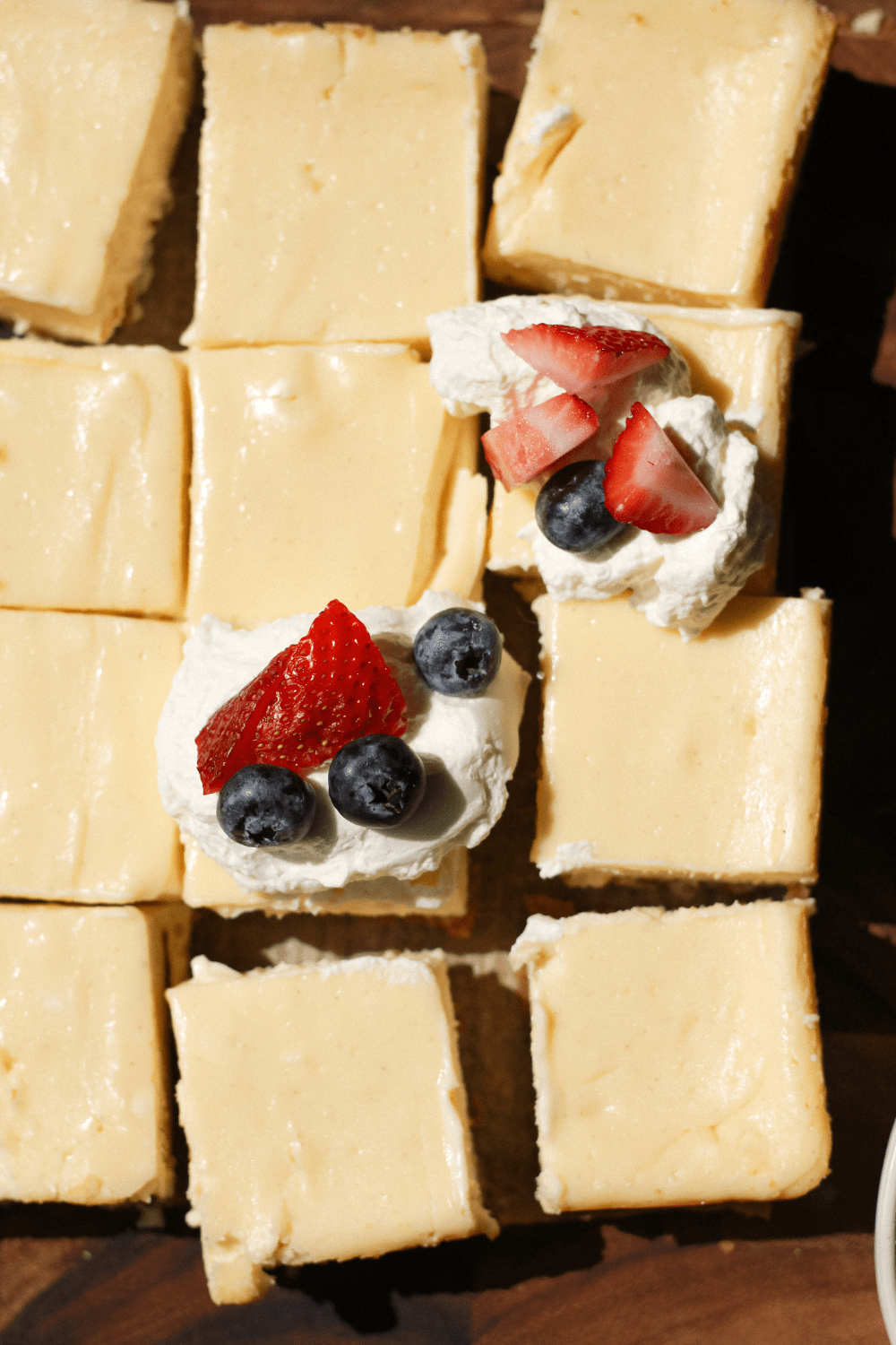 vanilla bean cheesecake bars