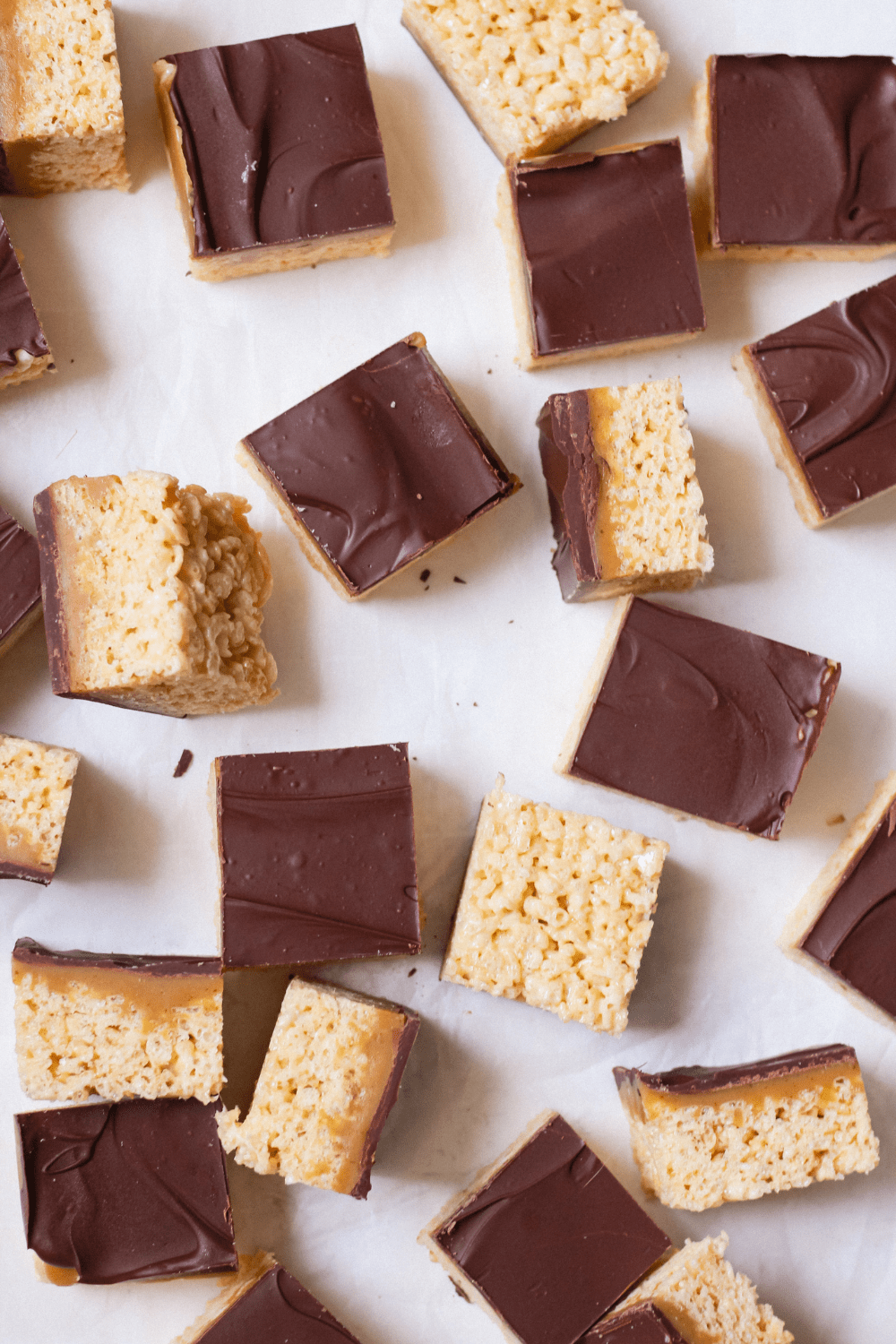 no-bake twix rice krispies treats