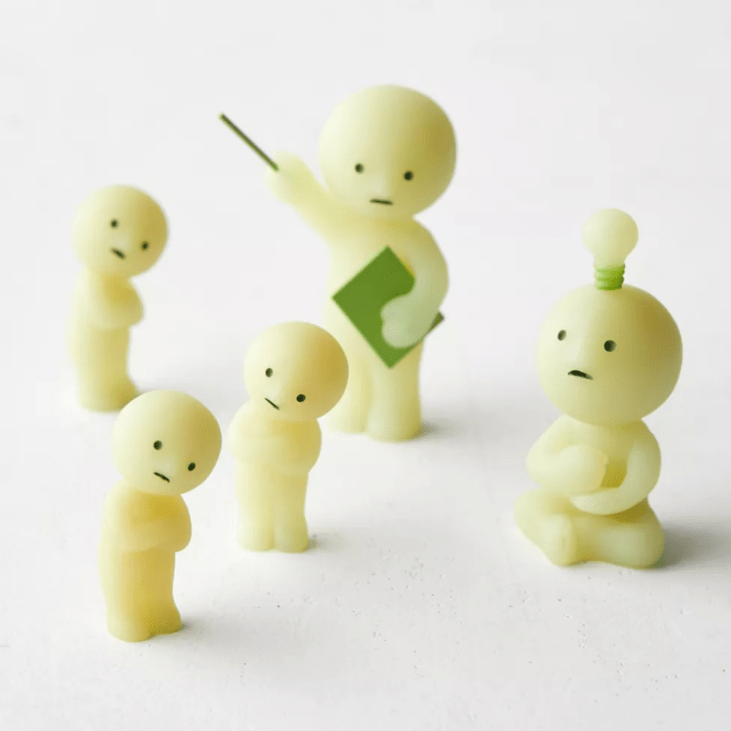 work desk essentials