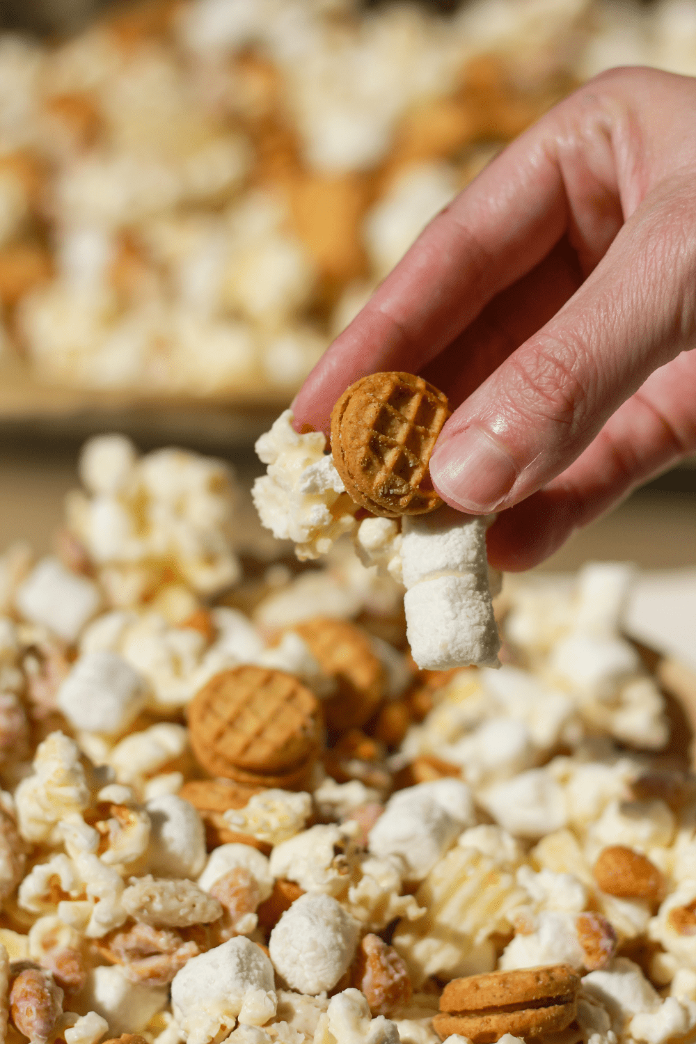 fluffernutter snack mix