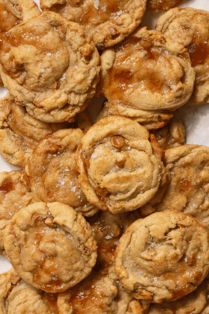 salted caramel apple cookies