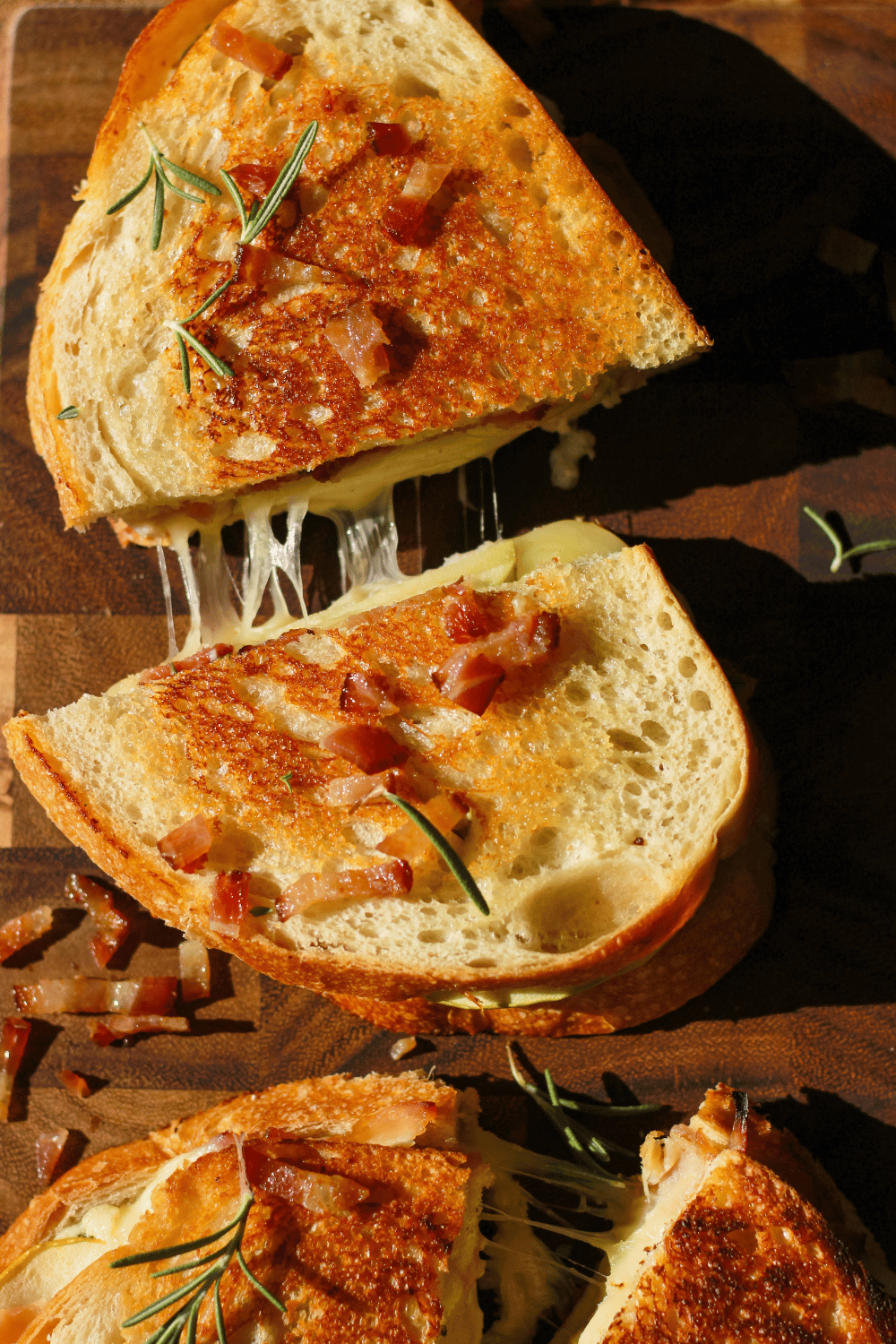 turkey apple bacon cheddar sandwich